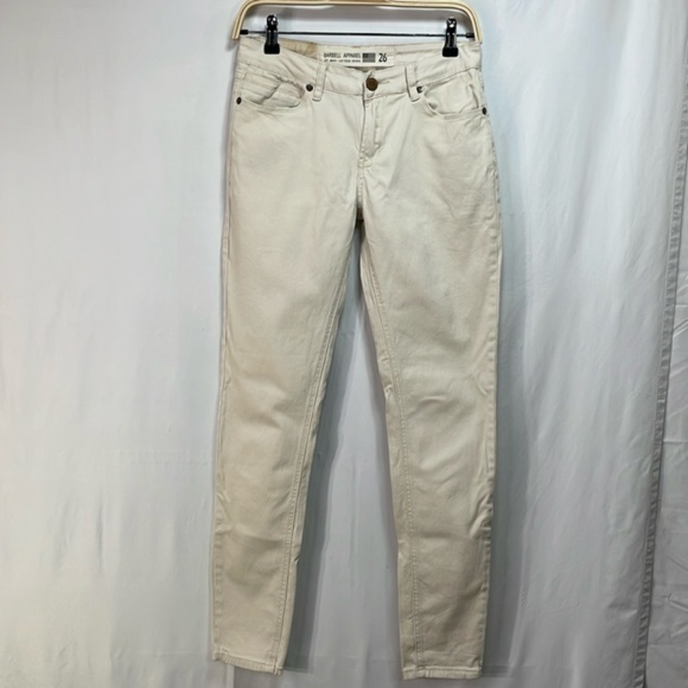🦅 Barbell cream jeans